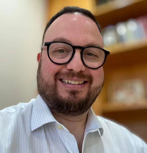 Dr. Victor Fiorini